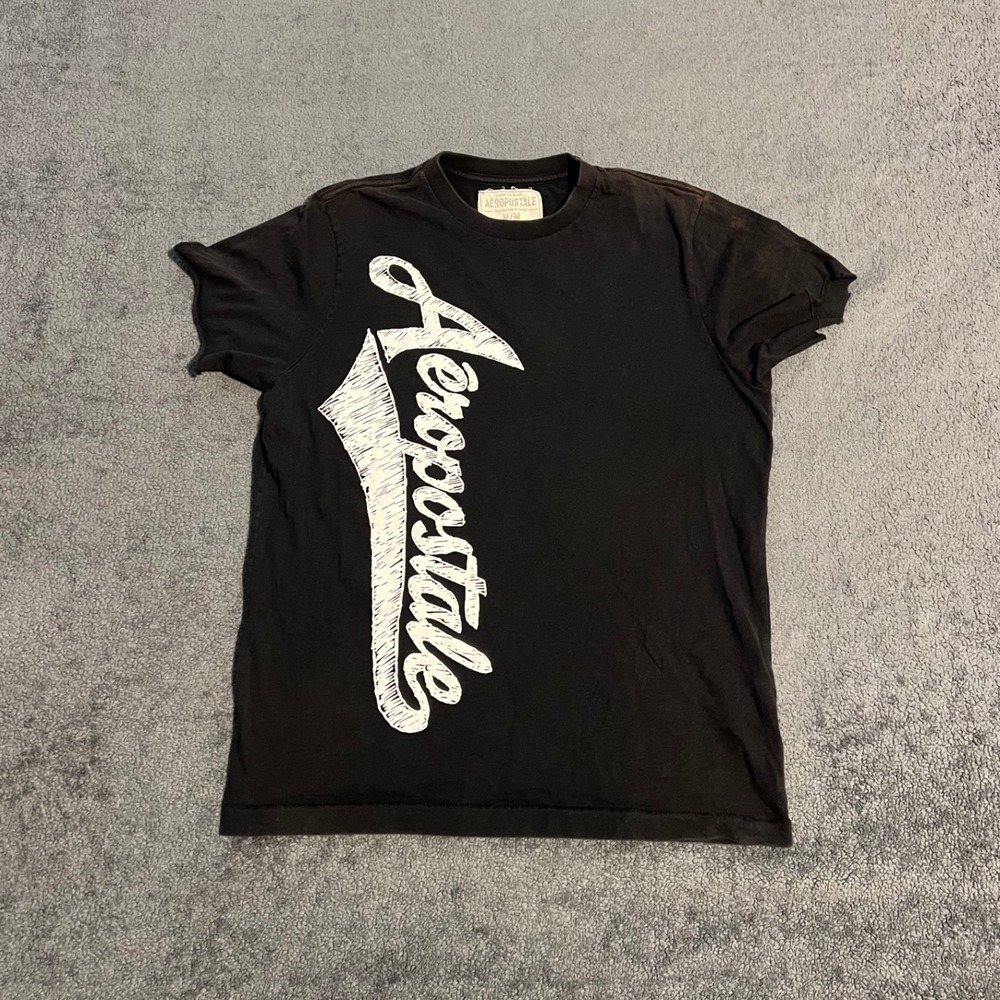Y2K Aeropostale Mens Graphic Shirt Black Muscle Fit Distressed Medium